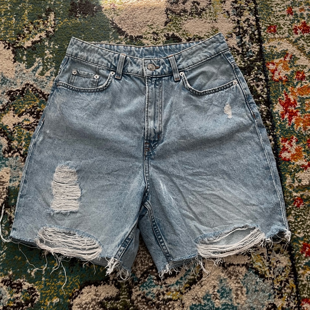 H&M High Rise Distressed Cutoff Shorts